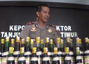 Razia jelang natal dan tahun baru, Polisi sita puluhan botol miras