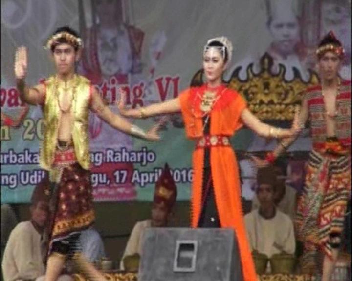 Bupati Lampung Timur Hadiri Festival Tari Melinting