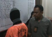 Wanita Ditangkap Mengutil 12 Helai Pakaian