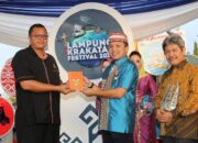 Gubernur Peroleh Dua Penghargaan Prestise Dalam Lampung Krakatau Festial 2016