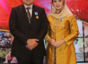 BKKBN Pusat Berikan Penghargaan Manggala Karya Kencana Kepada Gubernur dan Ketua Tim Penggerak PKK Provinsi Lampung