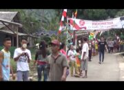 Peryaan Hut RI Lomba Makan Kerupuk Sepanjang 1 Kilometer