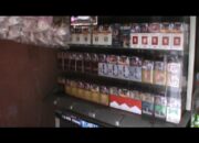 Pedagang Tolak Kenaikkan Harga Rokok