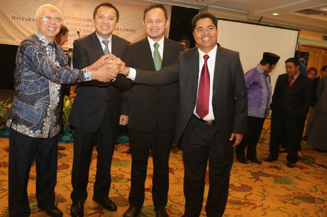 Gubernur Lampung Lantik DPP MIPI (Masyarakat Ilmu Pengetahuan Indonesia)