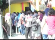 Mengantre Hingga Lima Meter,Warga Antusias Ikuti Perekaman KTP – EL