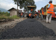 Gubernur Lampung Tinjau Pembangunan Infrastruktur Jalan di Pesawaran