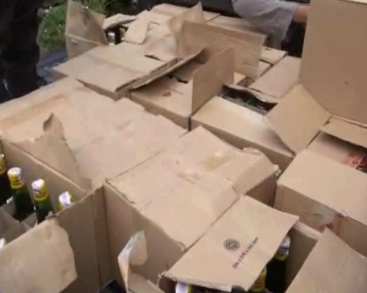 Ratusan Botol Miras Berhasil Disita, Razia Digelar Satuan Sabara Polres Lampung Timur