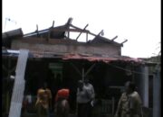 Walikota Beri Bantuan Warga Korban Angin Puting Beliung