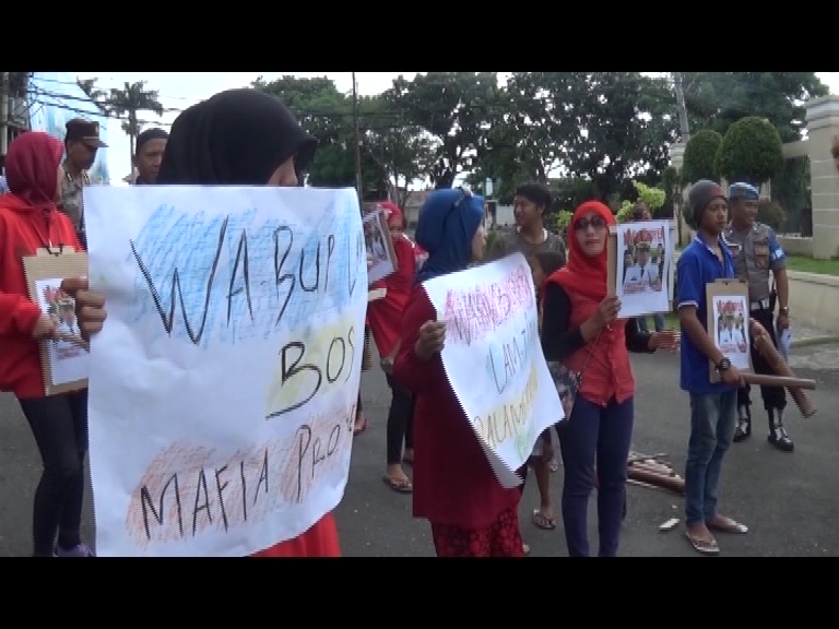 Penegak Hukum Didesak Periksa Wakil Bupati Lampung Timur