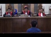 Jalani Sidang Perdana Farizal Badri Zaini Tertunduk Lesu