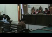 Mantan Pejabat Kantor Post Dituntut 18 Bulan