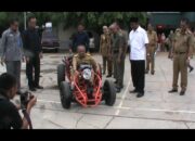 Wagub Coba Mobil Modifikasi Karya Siswa SMK 2 Mei