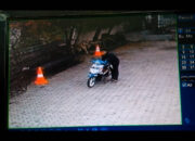 Aksi Pencurian Di Masjid DF Terekam CCTV