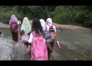 Demi ke Sekolah, Siswa Menantang Petaka