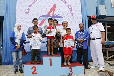 Kejuaraan Renang Pelajar Arwana Swimming Cup Lombakan 166 Nomor
