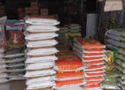 Pedagang Jual Beras Diluar HET