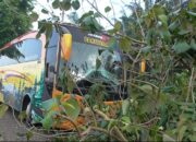 Tiga Bus Haji Tabrakan Beruntun