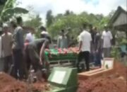 Perlintasan Kereta Api Tewaskan Bapak dan Anak