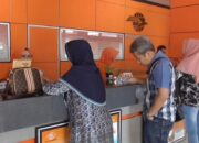 Daya Beli Lesu, Jasa Paket Melesat