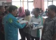 Terakhir, Beras Rastra Dibagikan