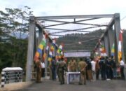 80 Tahun Menanti, Warga Dapat Jembatan