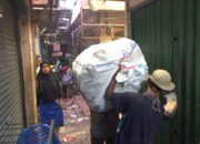 Luput Dari Si Jago Merah, Dagangan Dijarah