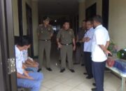 Tertangkap Bolos, Dua Siswa Terancam Dipecat