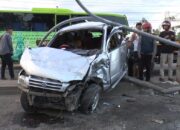 Pick Up VS Minibus, Satu Tewas