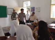 Banyak Guru Bolos Saat Jam Belajar