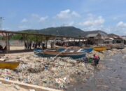 Akut, Sampah di Teluk Lampung Jadi Perhatian