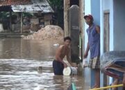 Kali Balau Meluap Rendam Rumah Warga