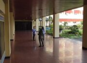 Pertama Puasa, Perkantoran Lengang