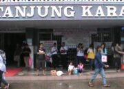 Anjing Pelacak Siaga di Stasiun