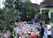 Truk Fuso Air Mineral Hantam Dua Rumah