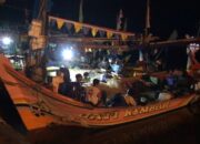 Meski Ikan Melimpah, Nelayan Hindari Anak Krakatau