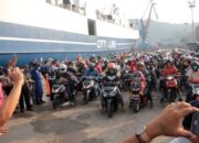 724 Pemudik Roda Dua Tiba di Pelabuhan Panjang