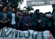 Bentrok Pecah Mahasiswa Dipukuli