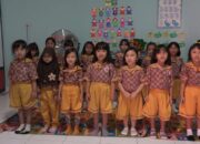Senandung Merah Putih, TK Mekar Kid’s Terus Berlatih