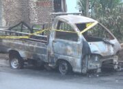 Mobil Terbakar Sopir Kabur