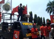 Dizalimi, Buruh Tuntut Copot Kadisnaker