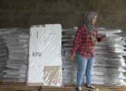 Perakitan Kotak Suara Awal Tahun