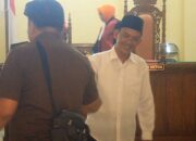 Bekas Sekdes Divonis 54 Bulan Penjara