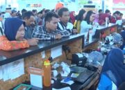 Penumpang Melonjak, Loket Tiket Padat