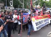 Massa Tuding Pungli Di Pasar Cendrawasih