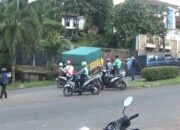 Truk Garam Seret Motor, Satu Tewas