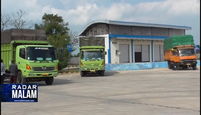 Over Tonase, Truk Disandera 24 Jam