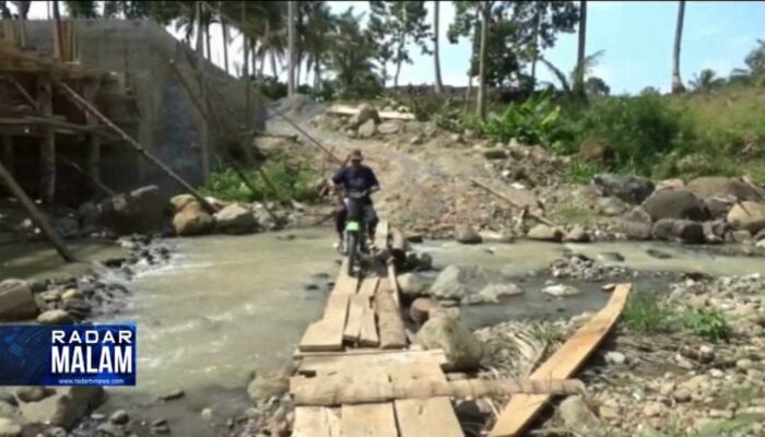 Pembangunan Terhenti, Akses Warga Terganggu