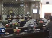 Angkutan Batubara Melintas Malam Hari