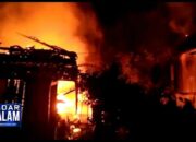 Diduga Korslet Satu Rumah Ludes Terbakar