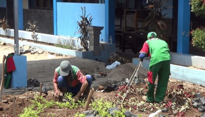 Proyek Taman Anak Kadis